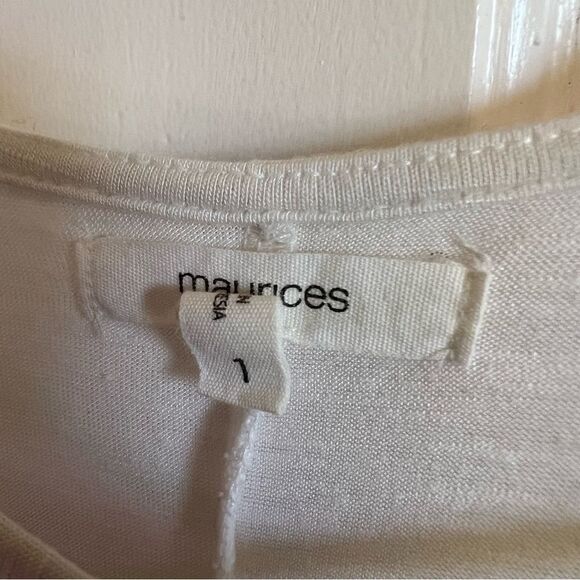 Maurices white t-Shirt  - Picture 5 of 8